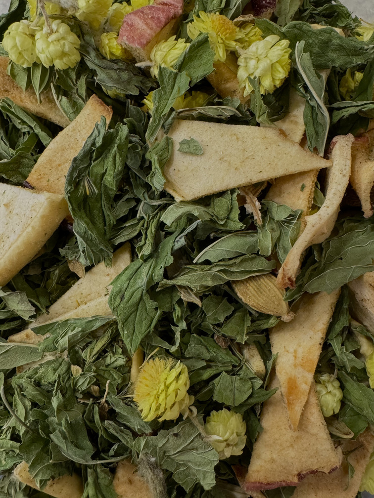 With cardamom and apple